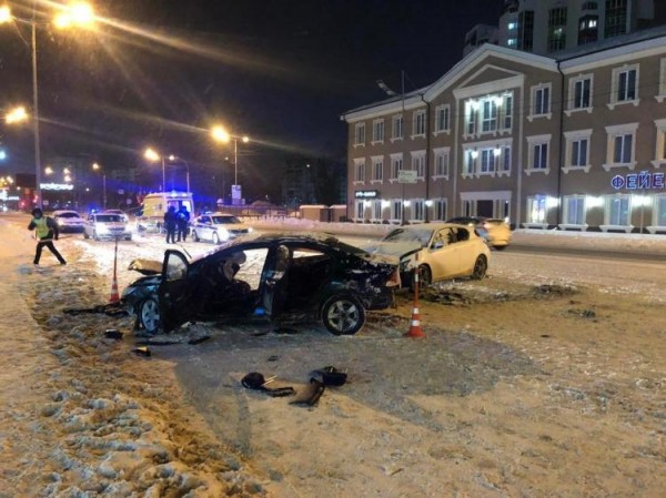 Виновник смертельного ДТП у "Галереи Вояж" в Тюмени предстанет перед судом Виновник смертельного ДТП у "Галереи Вояж" в Тюмени предстанет перед судом