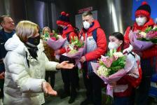 Фотогалерея: тюменцы встретили паралимпийцев в аэропорту Рощино