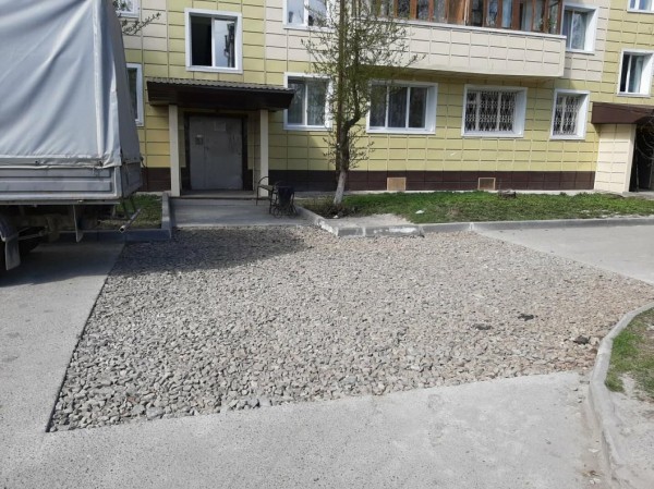 Новый двор получат к октябрю жители дома по ул. Космонавтов в Тюмени