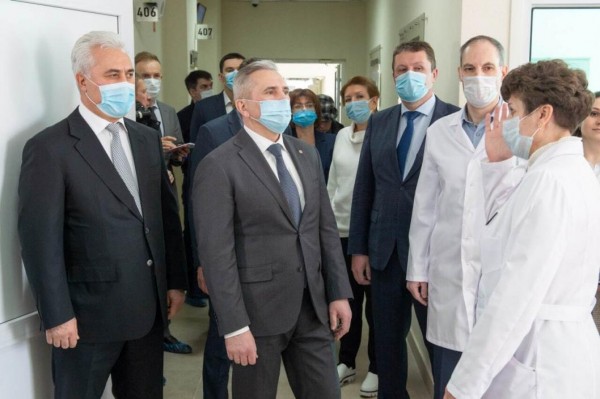 Больницы Тюменской области укомплектованы врачами на 95 %