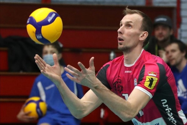 Волейбольный клуб "Тюмень" подписал контракт с Дмитрием Козловым