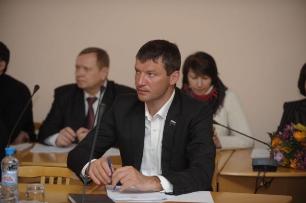 Тюменский парламентарий призвал земляков сплотиться и не паниковать