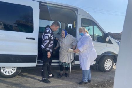 К ветеранам Великой Отечественной войны в Ишимском районе едет автопоезд здоровья