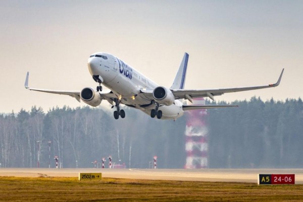 Лучшие фотографии воздушных судов Ютэйр и Ямал отметят подарками 