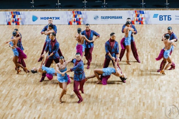 Программы "Предвкушение" и "Оскар" принесли тюменской "Формейшн Вера" победу на чемпионате России Программы "Предвкушение" и "Оскар" принесли тюменской "Формейшн Вера" победу на чемпионате России