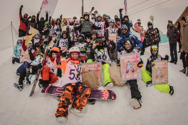 Шесть юных тюменцев заняли призовые места в соревнованиях по сноуборду Шесть юных тюменцев заняли призовые места в соревнованиях по сноуборду