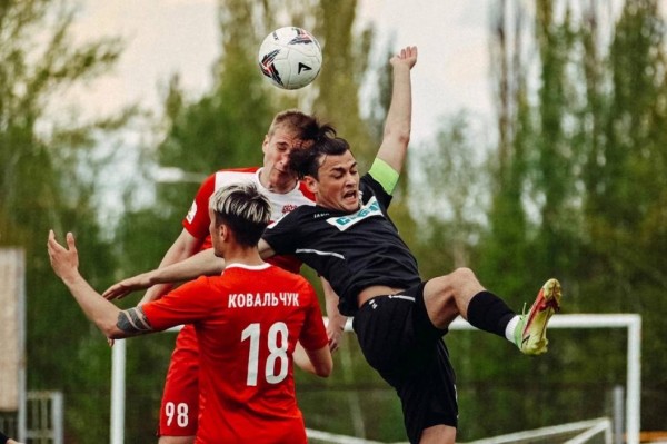 ФК "Тюмень" играет последний матч сезона с "Новосибирском" 