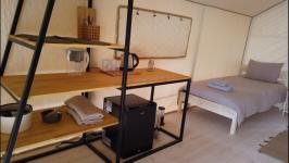 Побыть в единении с природой предлагают туристам в комфортном формате глэмпинга под Тюменью