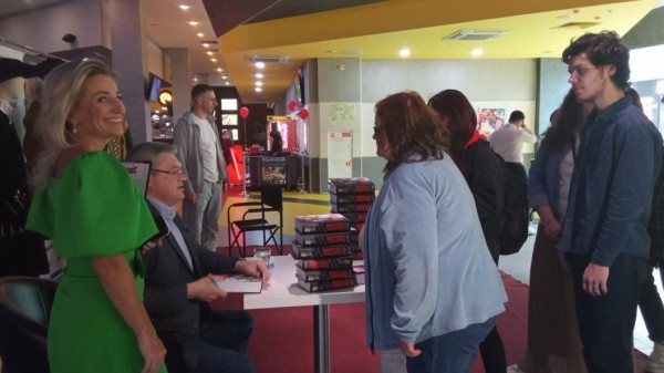 Специальный показ фильма "Тобол" прошел в Тюмени ко дню рождения Петра Великого Специальный показ фильма "Тобол" прошел в Тюмени ко дню рождения Петра Великого