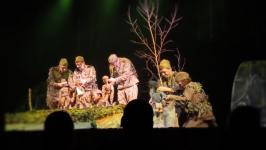 Тюменский театр кукол отметил День Победы показами "Солдатской краюхи"