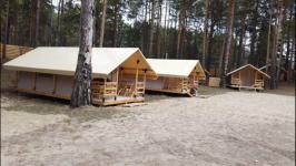 Побыть в единении с природой предлагают туристам в комфортном формате глэмпинга под Тюменью