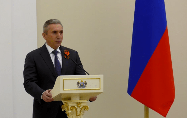 Александр Моор вручил знаки отличия "За заслуги перед Тюменской областью"