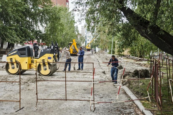Ремонт дороги на ул. 50 лет Октября в Тюмени завершат до 1 июля 