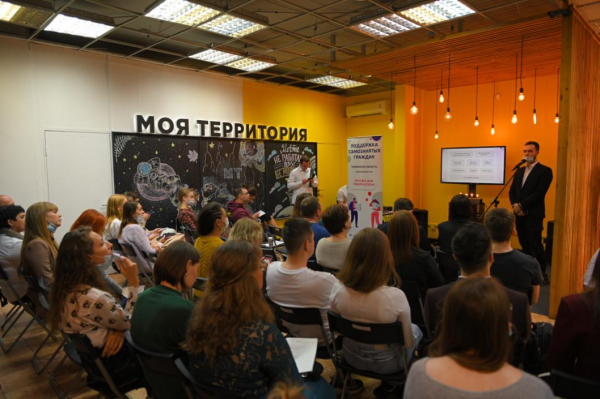 Самозанятые из Тюмени получат до 100 тыс. рублей на закупку техники и инструментов