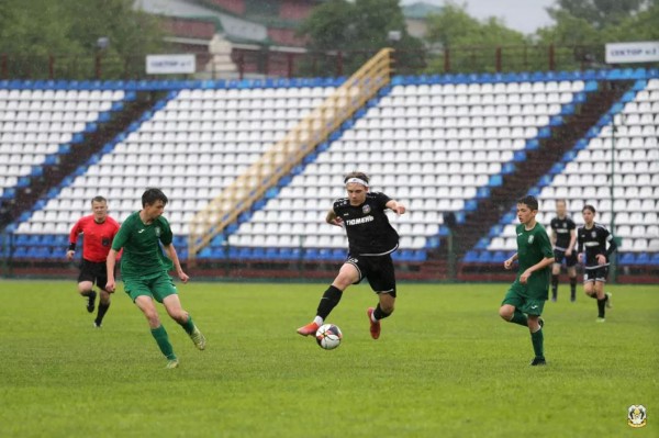 Тюменские футболисты сыграют с командой из Барнаула