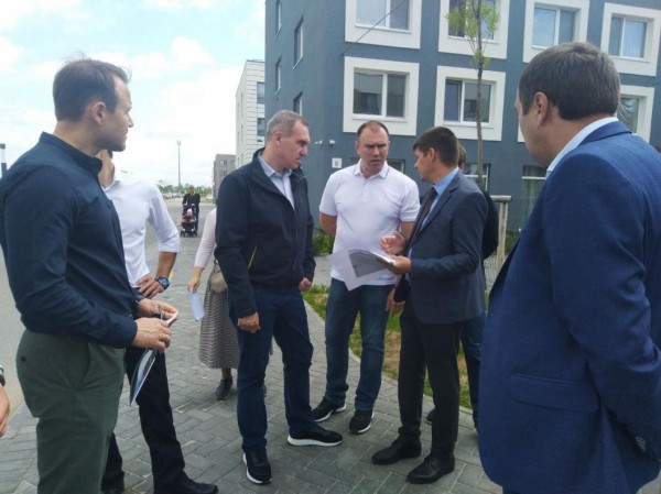 Новая дорога, светофор и остановка появятся на улице Стройотрядовской в Тюмени 