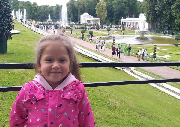 Мечту 10-летней тюменки о поездке в Санкт-Петербург исполнил губернатор Александр Моор 