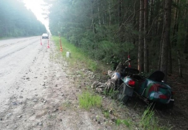 Житель Тюмени разбился на мотоцикле в Уватском районе