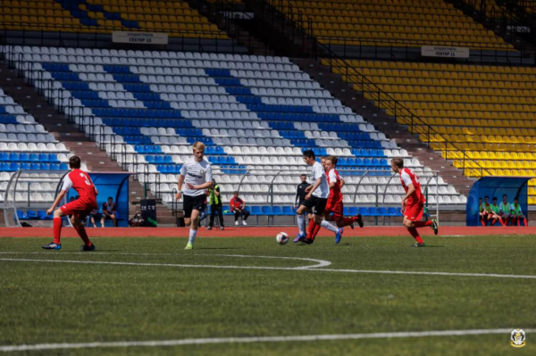 Молодые футболисты "Тюмени" сыграют с "Уралом" в Екатеринбурге