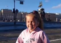 Мечту 10-летней тюменки о поездке в Санкт-Петербург исполнил губернатор Александр Моор 