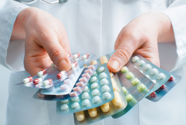 Новые таблетки для лечения коронавируса зарегистрировали в России