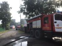 Пожар в деревянном доме на площади 250 квадратных метров потушили в Тюмени