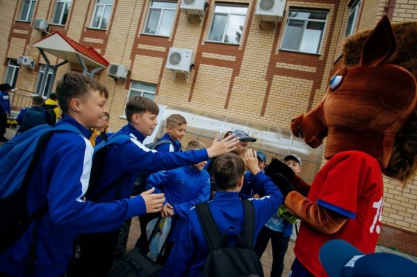 Тренеры ЦСКА проведут занятия с юными тюменскими футболистами 