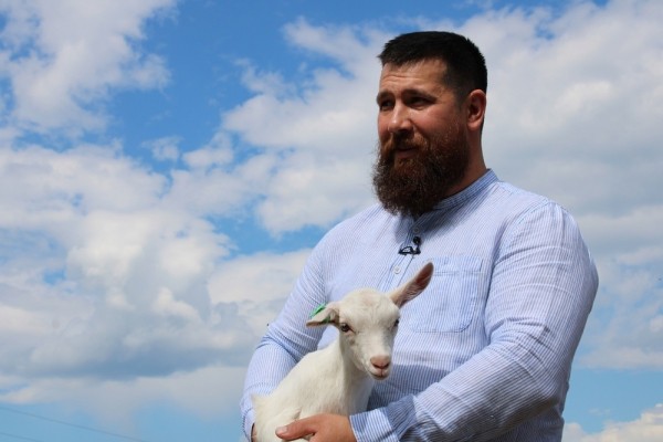 Многодетный тоболяк стал фермером с помощью социального контракта