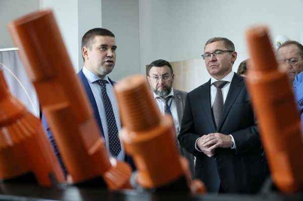 Промышленники Тюменской области поставили ПАО "ЛУКОЙЛ" оборудования на 128 млрд рублей за три года 