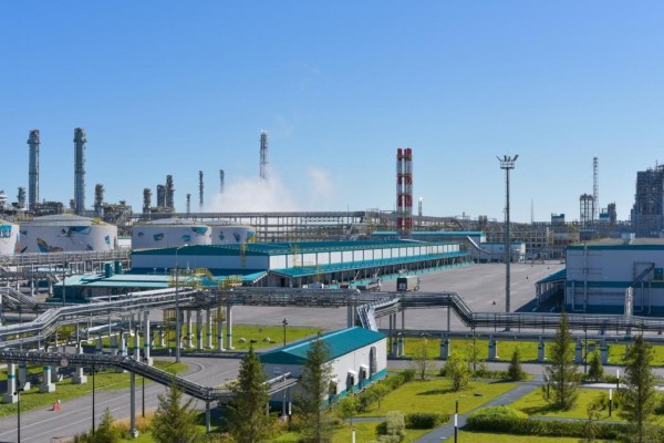 Штатное переключение полимерных производств провели на ЗапСибНефтехиме 