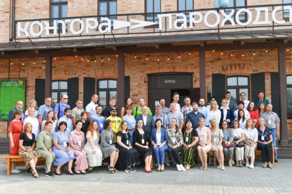 Сургутский журналист поделилась впечатлениями от тюменского региона в стихе  "Земля больших людей"   