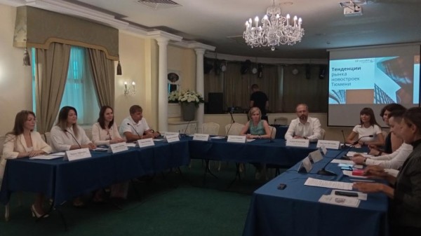 Тюменцы чаще покупают двухкомнатные квартиры, отмечают эксперты Тюменцы чаще покупают двухкомнатные квартиры, отмечают эксперты