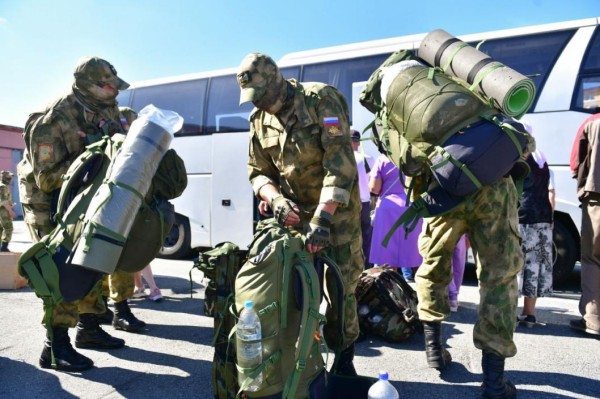 Более 30 контрактников отправились из Тюменской области на службу в ВС России