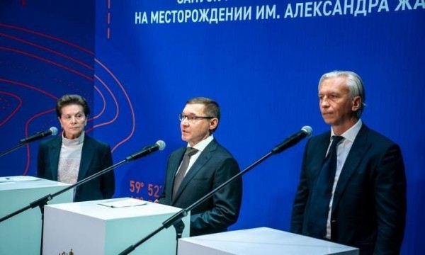 Владимир Якушев принял участие в запуске установки подготовки нефти в Югре