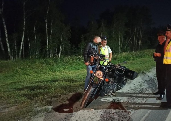 Более 300 водителей проверили на трезвость на трассе Тюмень-Боровский-Богандинский