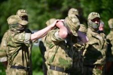 Более 30 контрактников отправились из Тюменской области на службу в ВС России
