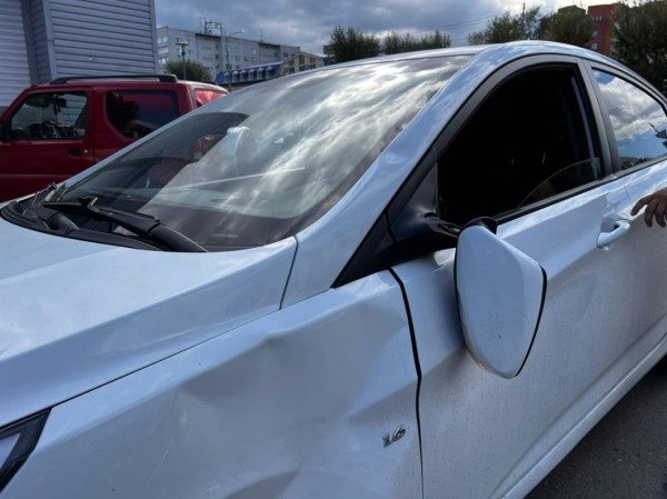 В Тюмени водитель сбил двух школьниц на Червишевском тракте