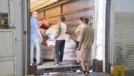 Две фуры с гуманитарной помощью отправились из Тюмени в Краснодон