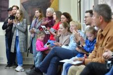 Фотогалерея: в Тюмени открылась выставка художника Юрия Бычкова