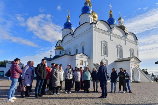Финалисты конкурса "Учитель года России – 2022" узнали историю Тобольска Финалисты конкурса "Учитель года России – 2022" узнали историю Тобольска