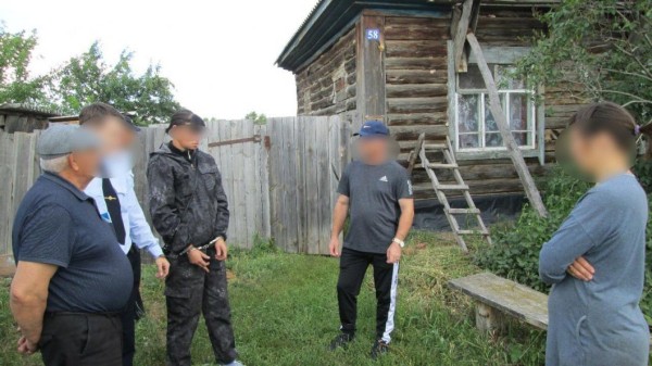 40-летняя жительница Тюменской области на почве ревности насмерть заколола своего сожителя