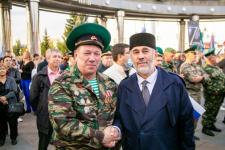 Тюменский писатель напомнил на акции "Своих не бросаем" о том, что объединяет народы