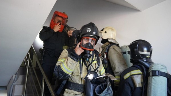 Шесть человек спасены на пожаре в здании по ул. 50 лет Октября в Тюмени