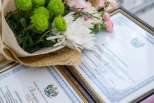 Александр Моор вручил награды лучшим педагогам Тюменской области