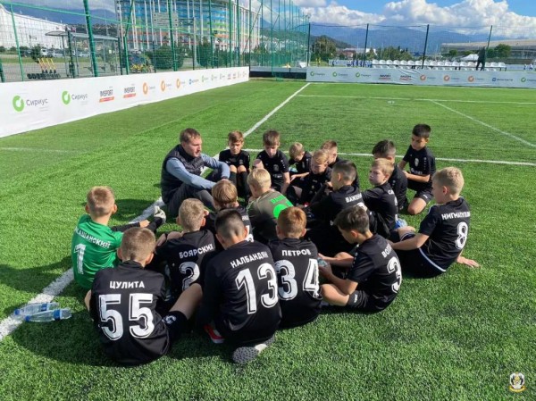 Воспитанники ФК "Тюмень" разгромили абхазскую "Академию Юнити" в Сочи