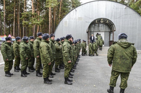 Мобилизованные из трех регионов проходят боевое слаживание под Тюменью Мобилизованные из трех регионов проходят боевое слаживание под Тюменью
