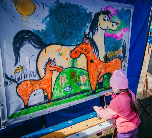 Тюменские школьники поздравят Конька-горбунка с днем рождения в Ишиме