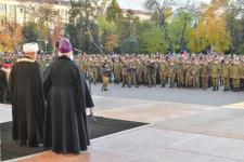 В Тюмени торжественно проводили первые подразделения мобилизованных