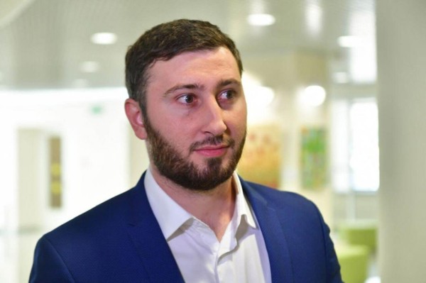 Лауреат конкурса "Учитель года России &ndash; 2022" из Чечни назвал профессию педагога профессией дальнего действия