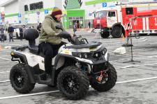 Поднимали квадроцикл и тянули КамАЗ: в Тюмени провели первый турнир "Сильнейший пожарный: Кубок огня"